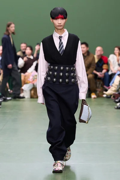 Look 51